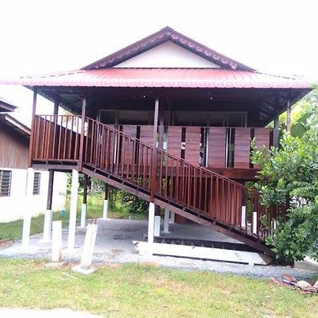 Rumah Kurnia Kangar Kültér fotó